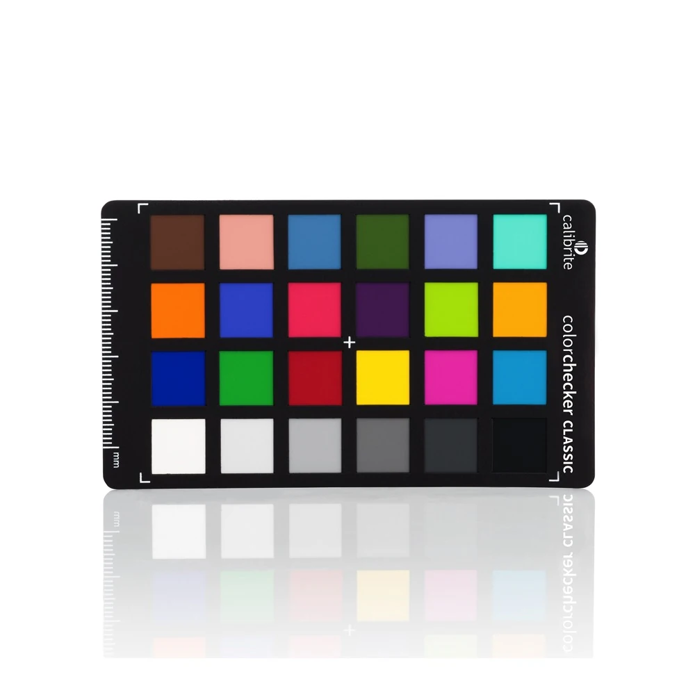 Wzornik kolorów Calibrite ColorChecker Classic Mini z 24 polami na białym tle